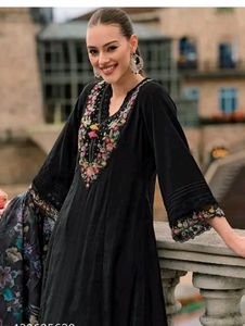 New/Unused Embroidery Chanderi Silk Kurta Set