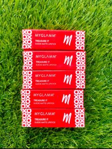 Myglamm Treasure It Suede Matte Lipstick