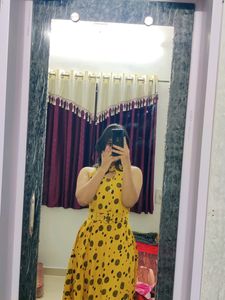 Yellow And Black One Piece💛