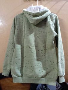 Stylish Winter Hoodie with Soft Fur Cap