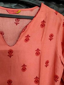 Elegant Floral Print Kurta