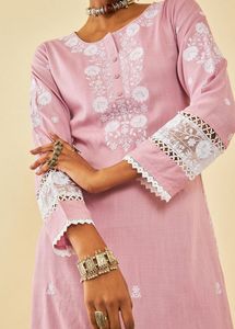 Pink &amp; White Floral Embroidered Kurta Trousers