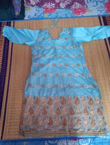 Churidar Top