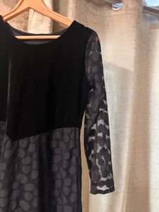 Elegant Black Velvet &amp; Lace Dress, Bust-32