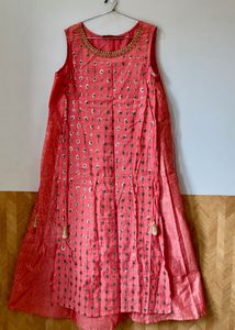 Avaasa: Pink Coral Printed Cotton Kurta Set