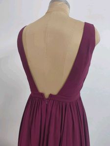 Elegant Burgundy Maxi Dress