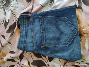 Classic Blue Denim Jeans – Size 30