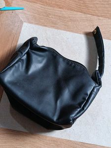 Mac Black Colour Bag 🥰😍♥️