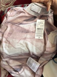 Graphic design print long sleeves top