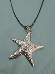 Starfish Pendant Necklace