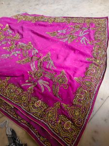 Pink Saree very heavy daimond work only have stain