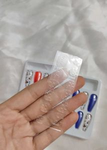 Press-On Nail Set of 2