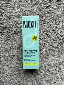 Moxie - Frizz Fighting Serum
