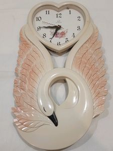 Wall Clock &amp; Decor ⏰️