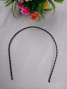 Black Twisted Headband