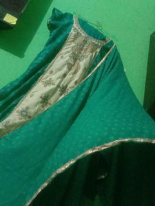 Women Green Suit And Salwar.....