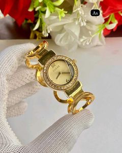 VERSACE &amp; GUCCI MIX BRANDED WOMEN WATCHES @SALE