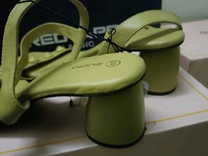 Zudio Stylish Green Sandals