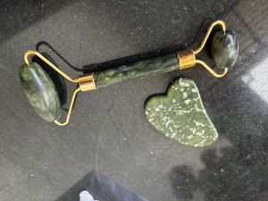 Jade Roller And Gua Sha