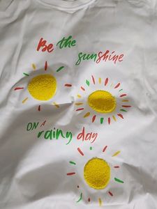 Brand New T SHIRT for 11-12yr Old Girls