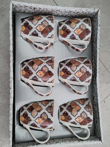 Set of 6 patterned mugs