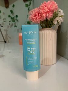 Dot & Key Sunscreen SPF 50