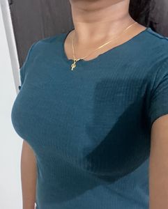 Roadster Women Fitted Crop Top