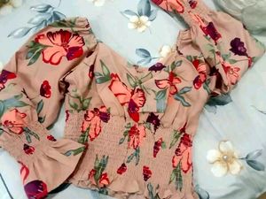 Stylish Top Peaches 🍑 Colour