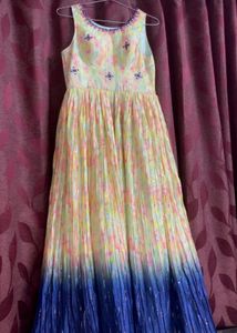 Pretty Long Gown ✨