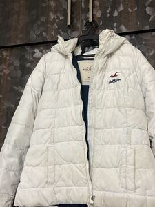 Hollister Puffer Jacket . Very Warm