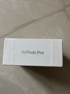 Original Apple Airpods Pro
