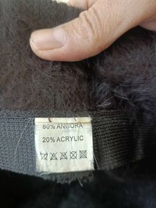 Fluffy Brown Hat it&#39;s like new n imported quality
