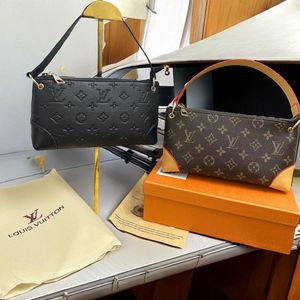 LV Handbags- Highly Demanding Black Is Available