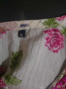 🌺Floral Cotton Kaftan With Mirror Work🌺