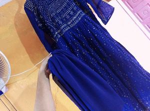 Brand New Very Beautiful 2 Pc Nairacut Set