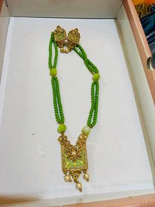 Elegant Green Jewelry Set new with tag