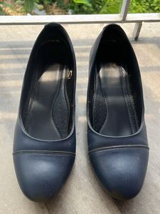 Sale-Navy Blue Block Formal Heels
