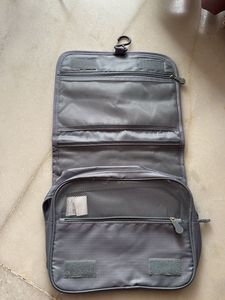 Hanging Travel Toiletry Bag from MINISO