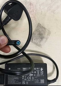 HP LAPTOP CHARGER NEW AND ORIGINAL 65 WATT