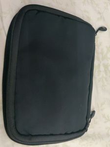GADGET ORGANIZER  WITH 16 SLOTS