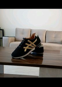 Unisex Sports Sneaker UK 6