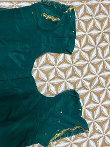Bandhej Saree With Two Blouse And Wit Fall