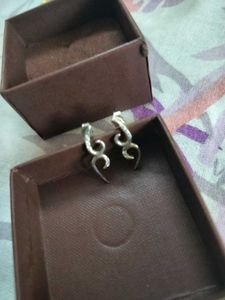 925 Sterling Silver Studs Pair