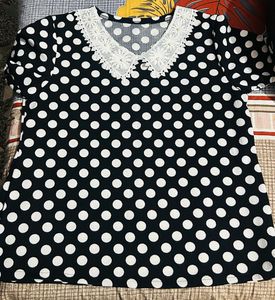 Polka Dot Top with Lace Collar