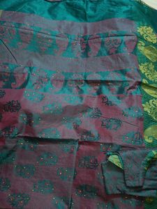 Elegant Floral Pattern Saree