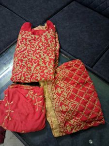 Red Embroidered Kurta Set 36 size