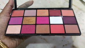 eyeshadow palette