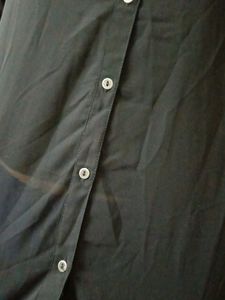 only women black shirt