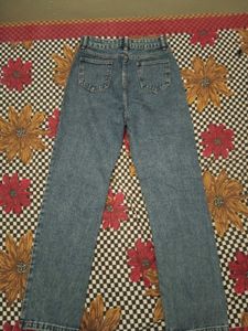 High-Rise Simplicity Straight Jeans
