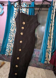 Black Sleeveless Dress